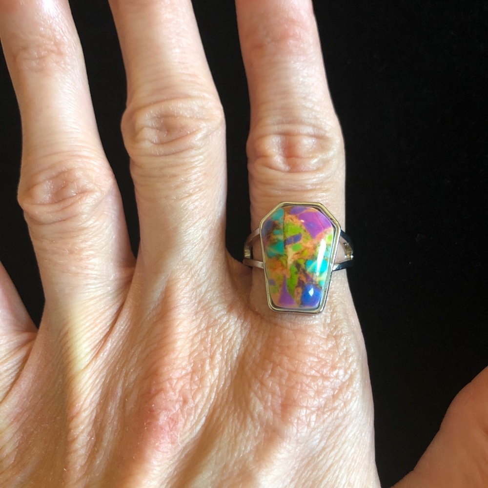 Colorful Abstract Geometric Ring - Picture 4 of 10